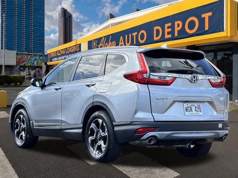 Used 2017 Honda CR-V Touring image 3