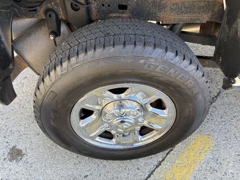 Used 2021 RAM 2500 Big Horn image 11