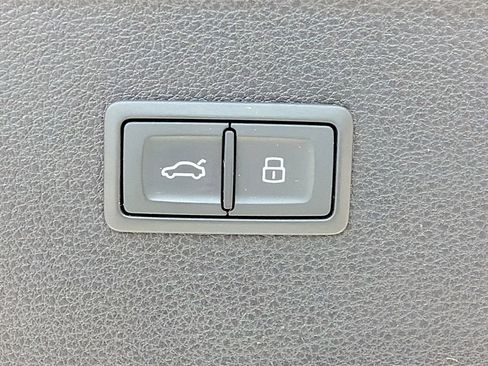 Used 2023 Audi Q5 2.0T Premium Plus w/ Premium Plus Package image 13