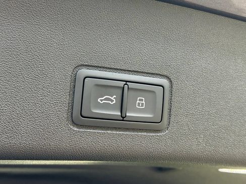 New 2026 Audi Q3 quattro 2.0T AWD/4WD image 52