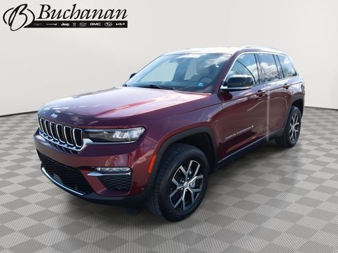 Used 2023 Jeep Grand Cherokee Limited w/ Luxury Tech Group II image 1