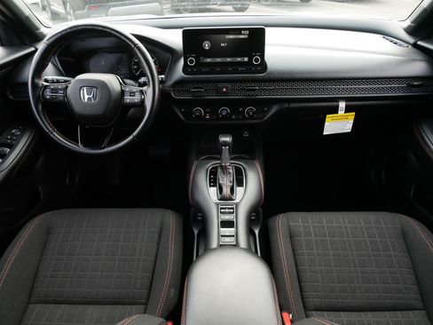 Used 2025 Honda HR-V Sport image 10