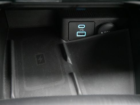 Used 2023 Ford Escape Platinum image 20