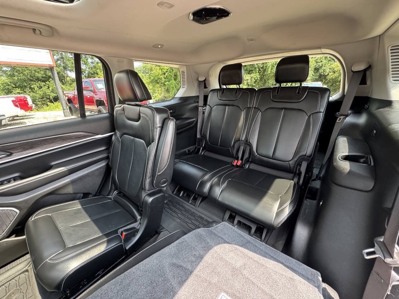 Used 2021 Jeep Grand Cherokee L Limited AWD/4WD image 21