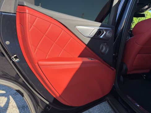 Used 2023 BMW XM image 16