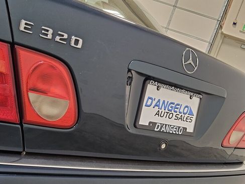Used 1998 Mercedes-Benz E 320 Sedan image 17