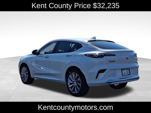 New 2026 Buick Envista Avenir image 4