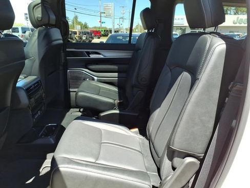 New 2026 Jeep Grand Wagoneer 4WD image 11