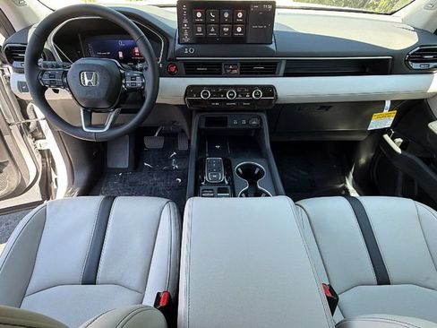 New 2026 Honda Pilot Touring image 26