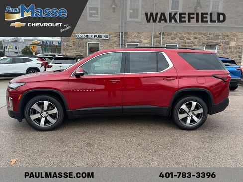 Certified 2023 Chevrolet Traverse LT w/ LT Premium Package image 2