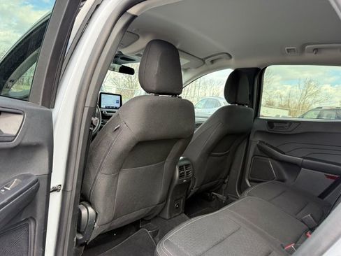 Used 2025 Ford Escape Active AWD/4WD image 15