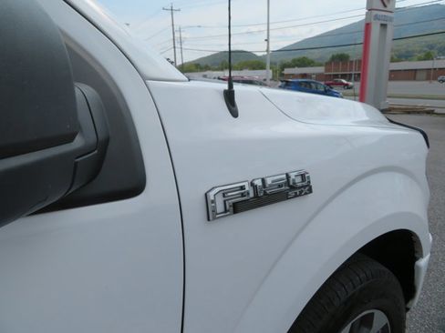 Used 2020 Ford F150 XL w/ Equipment Group 101A Mid image 5