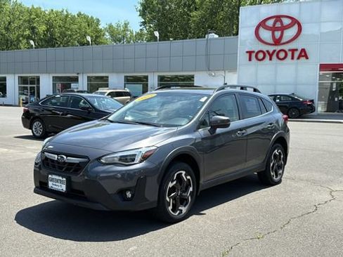 Used 2023 Subaru Crosstrek 2.5i Limited w/ Moonroof Package AWD/4WD image 3