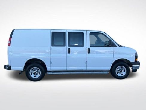 Certified 2024 GMC Savana 2500 w/ Driver Convenience Package image 7