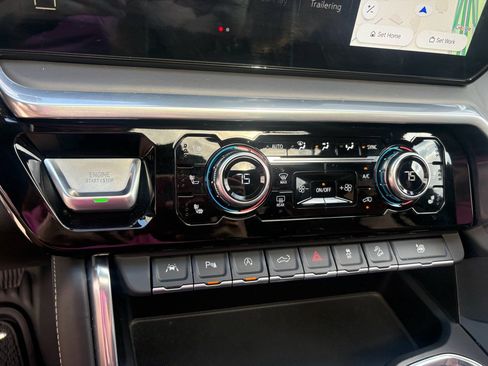 Used 2023 GMC Sierra 1500 Denali Ultimate image 20