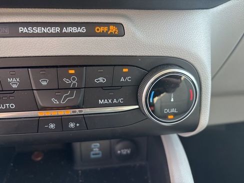 Used 2023 Ford Escape Active image 34