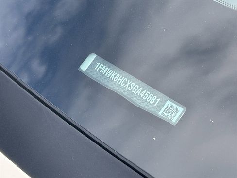 Used 2025 Ford Explorer Platinum w/ Ultimate Package image 10