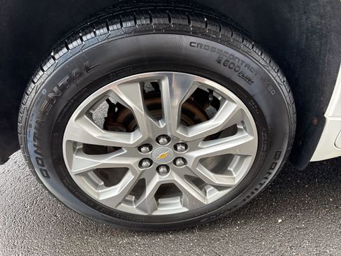 Used 2018 Chevrolet Traverse Premier image 13