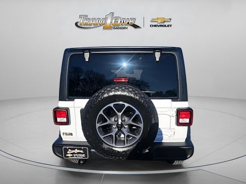 Used 2024 Jeep Wrangler Sport S image 7