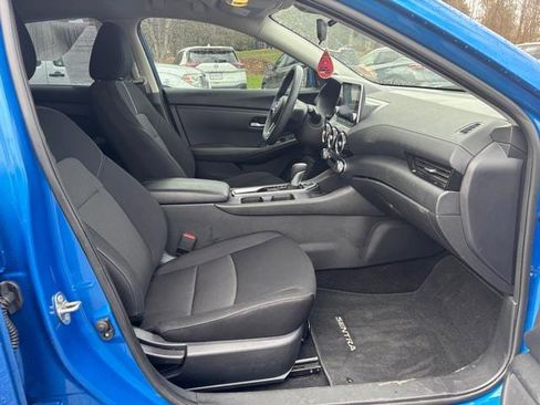 Used 2024 Nissan Sentra SV FWD image 15