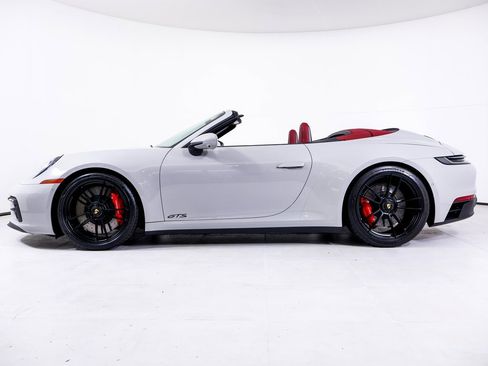 Certified 2022 Porsche 911 Carrera GTS image 2
