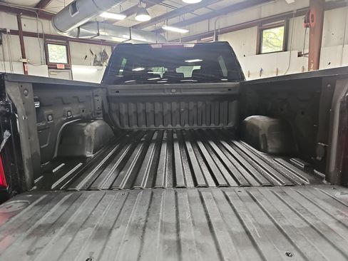Used 2023 Chevrolet Silverado 1500 LT AWD/4WD image 13