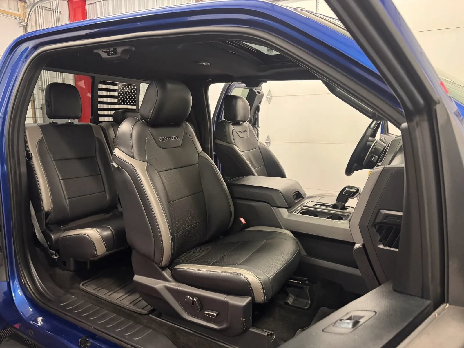 Used 2018 Ford F150 Raptor w/ Equipment Group 801A Mid AWD/4WD image 42
