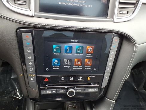 Used 2021 INFINITI QX50 Luxe image 21