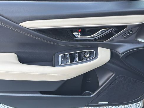 Used 2025 Subaru Outback Limited w/ Popular Package #2 image 3