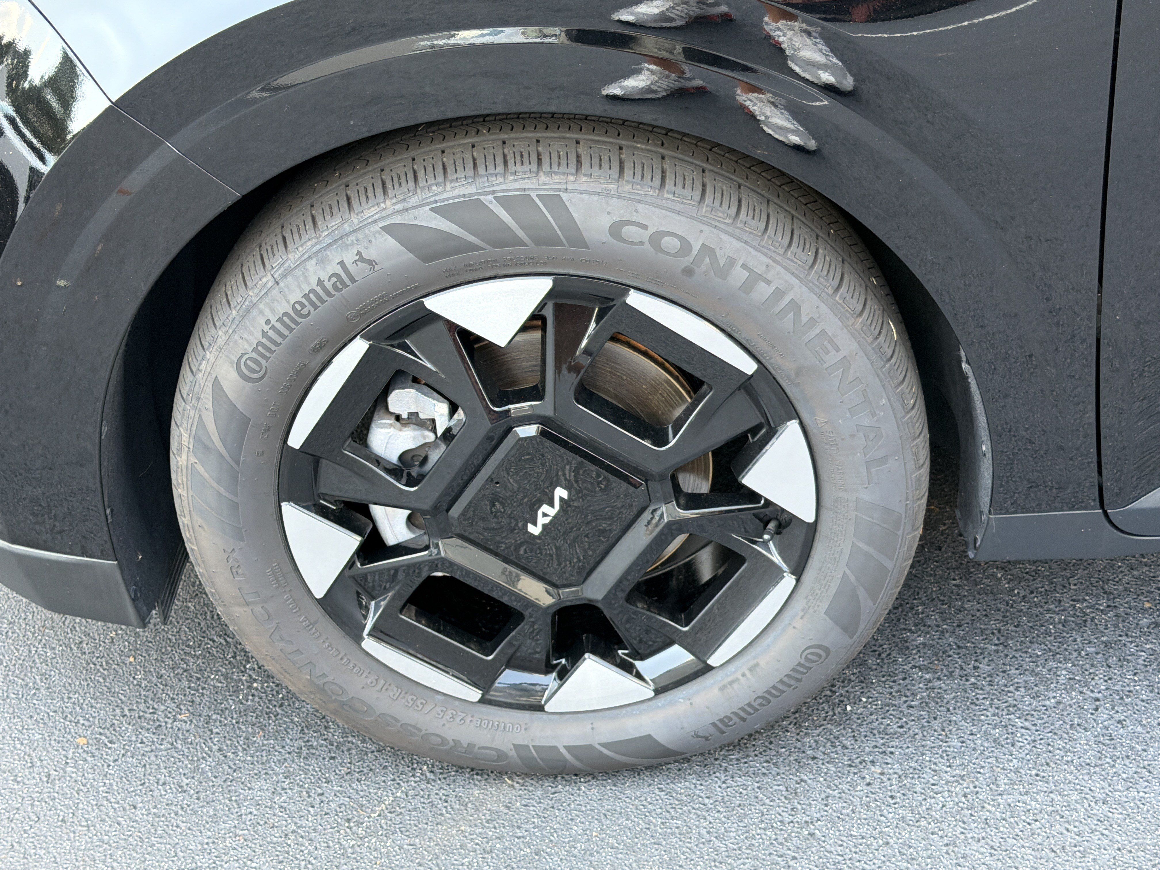 Certified 2026 Kia Carnival EX FWD image 11