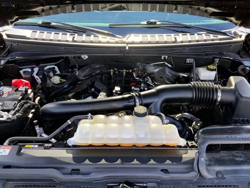 Certified 2024 Ford Expedition Limited image 32