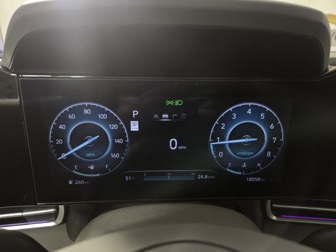 Used 2024 Hyundai Elantra SEL image 16