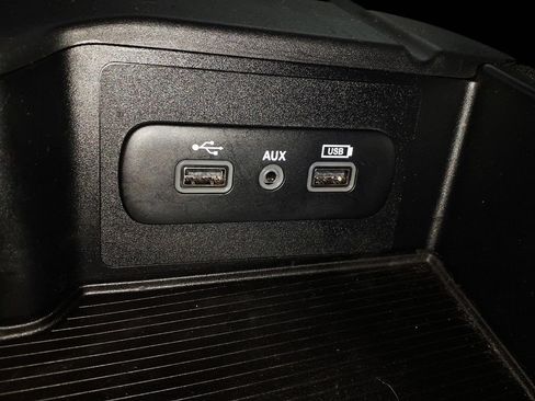 Used 2019 RAM 1500 Tradesman w/ Chrome Plus Package RWD image 23