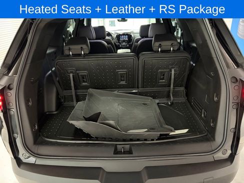 Used 2023 Chevrolet Traverse RS w/ LPO, Floor Liner Package AWD/4WD image 19