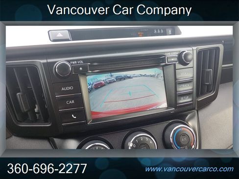 Used 2017 Toyota RAV4 LE image 20