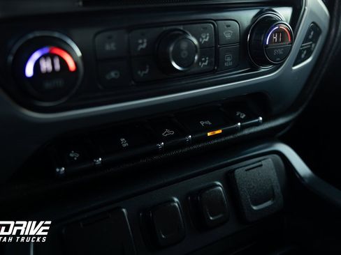 Used 2016 GMC Sierra 1500 SLT w/ SLT Premium Package image 31