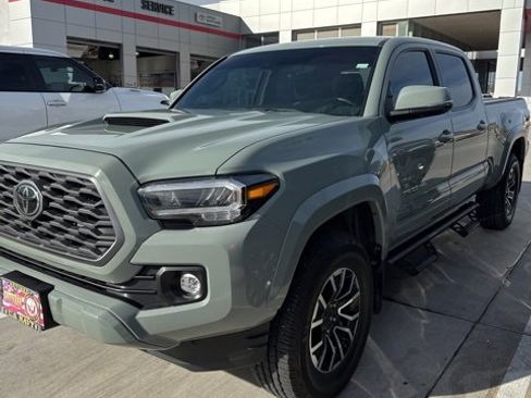 Certified 2023 Toyota Tacoma TRD Sport image 2