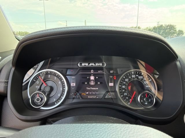 Used 2022 RAM 1500 Laramie AWD/4WD image 23