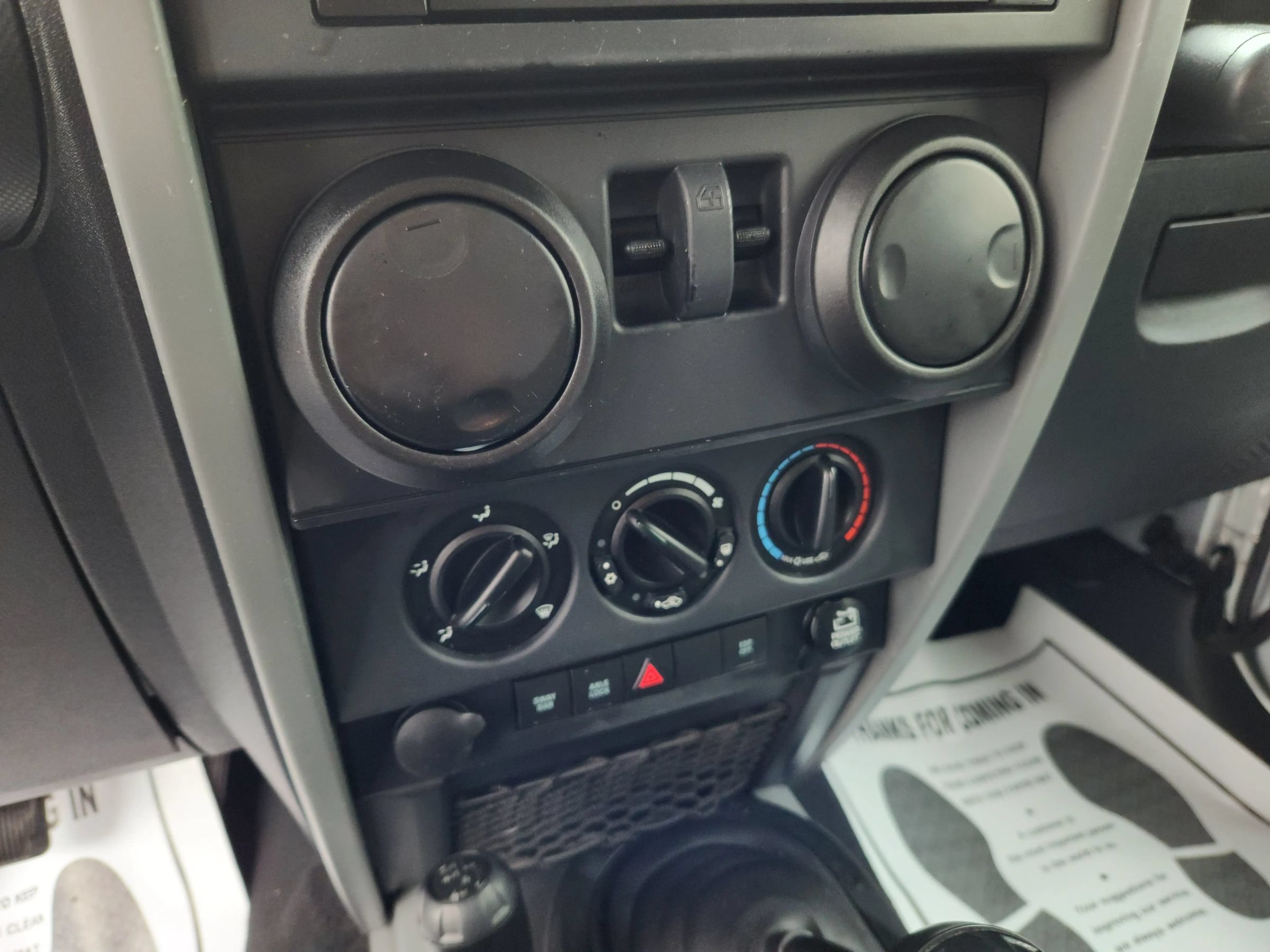 Used 2009 Jeep Wrangler Rubicon w/ Dual Top Group AWD/4WD image 11