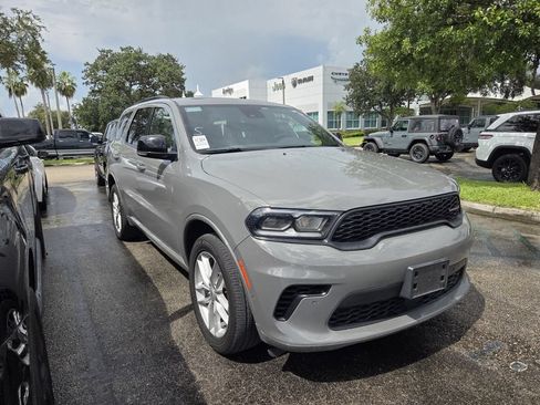Used 2025 Dodge Durango GT AWD/4WD image 2