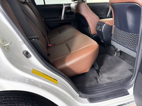 Used 2024 Toyota 4Runner Limited AWD/4WD image 17