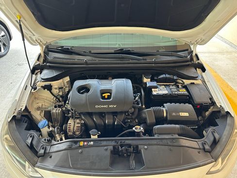 Used 2018 Hyundai Elantra Value Edition image 31