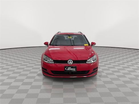 Used 2016 Volkswagen Golf Limited Edition image 3