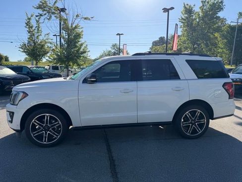 Certified 2020 Ford Expedition Limited w/ Equipment Group 303A AWD/4WD image 2