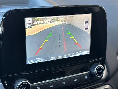 Certified 2018 Ford EcoSport SE image 19