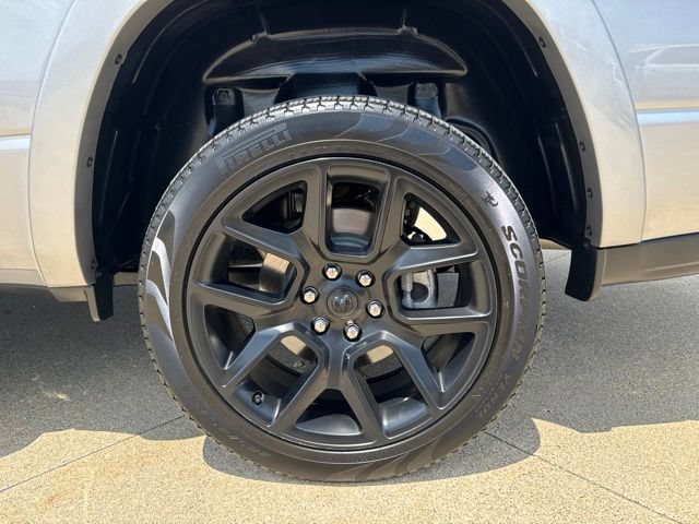Used 2025 RAM 1500 Laramie w/ Night Edition AWD/4WD image 11