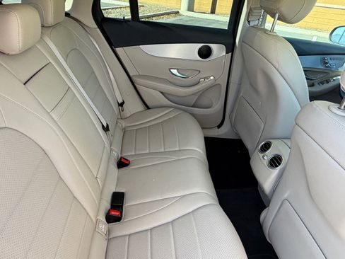 Used 2021 Mercedes-Benz GLC 300 4MATIC image 12