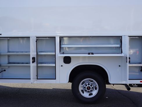 New 2025 GMC Savana 3500 w/ Power Convenience Package image 16