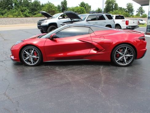 Used 2023 Chevrolet Corvette Stingray Premium Conv w/ Z51 Performance Package RWD image 3