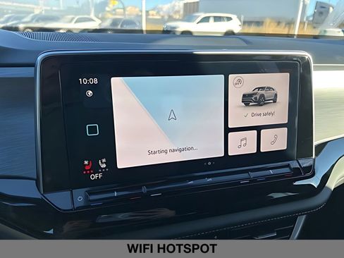 New 2026 Volkswagen Atlas Cross Sport SE image 28